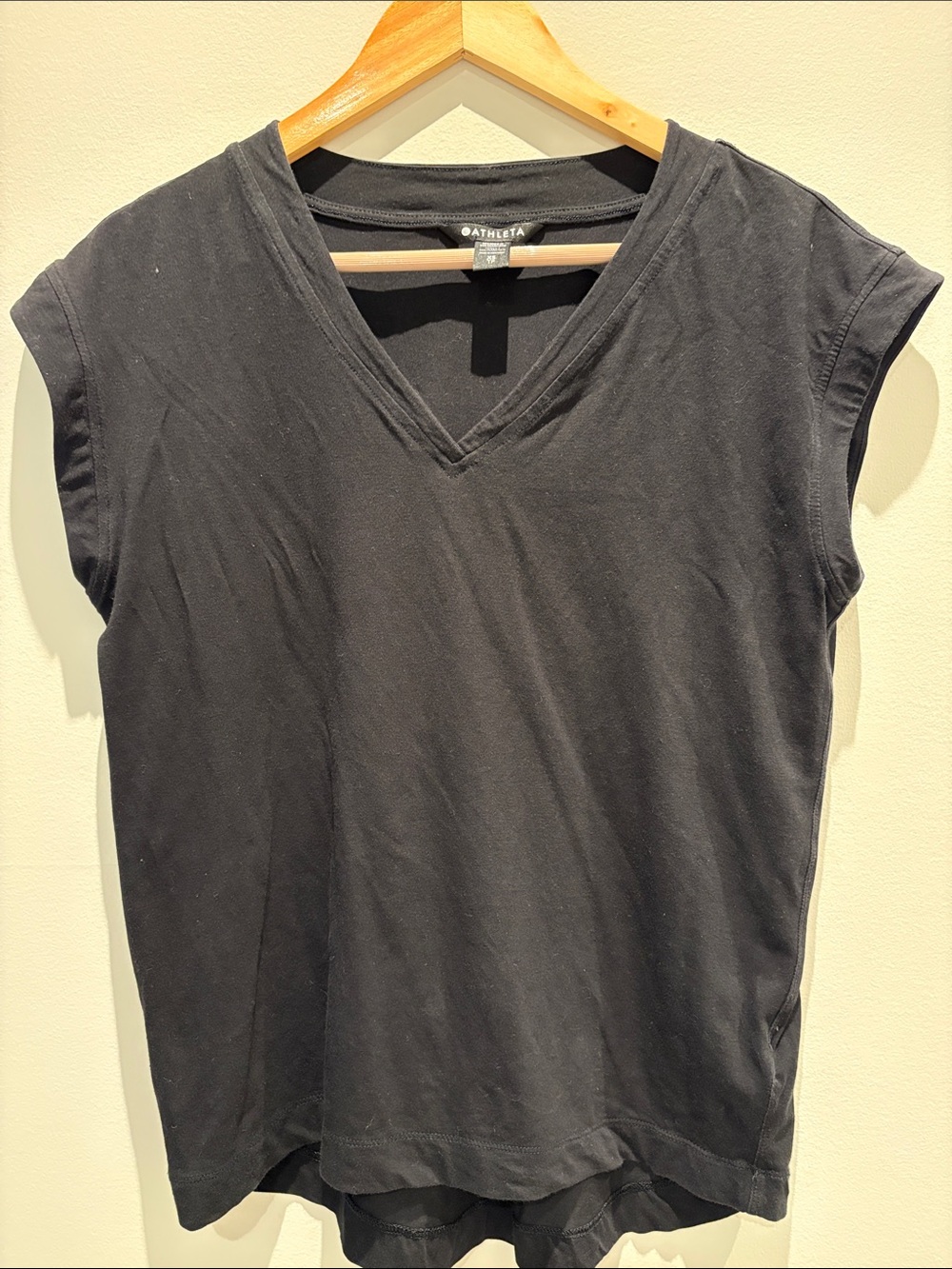 Athleta Black V-Neck Cap-Sleeve Shirt